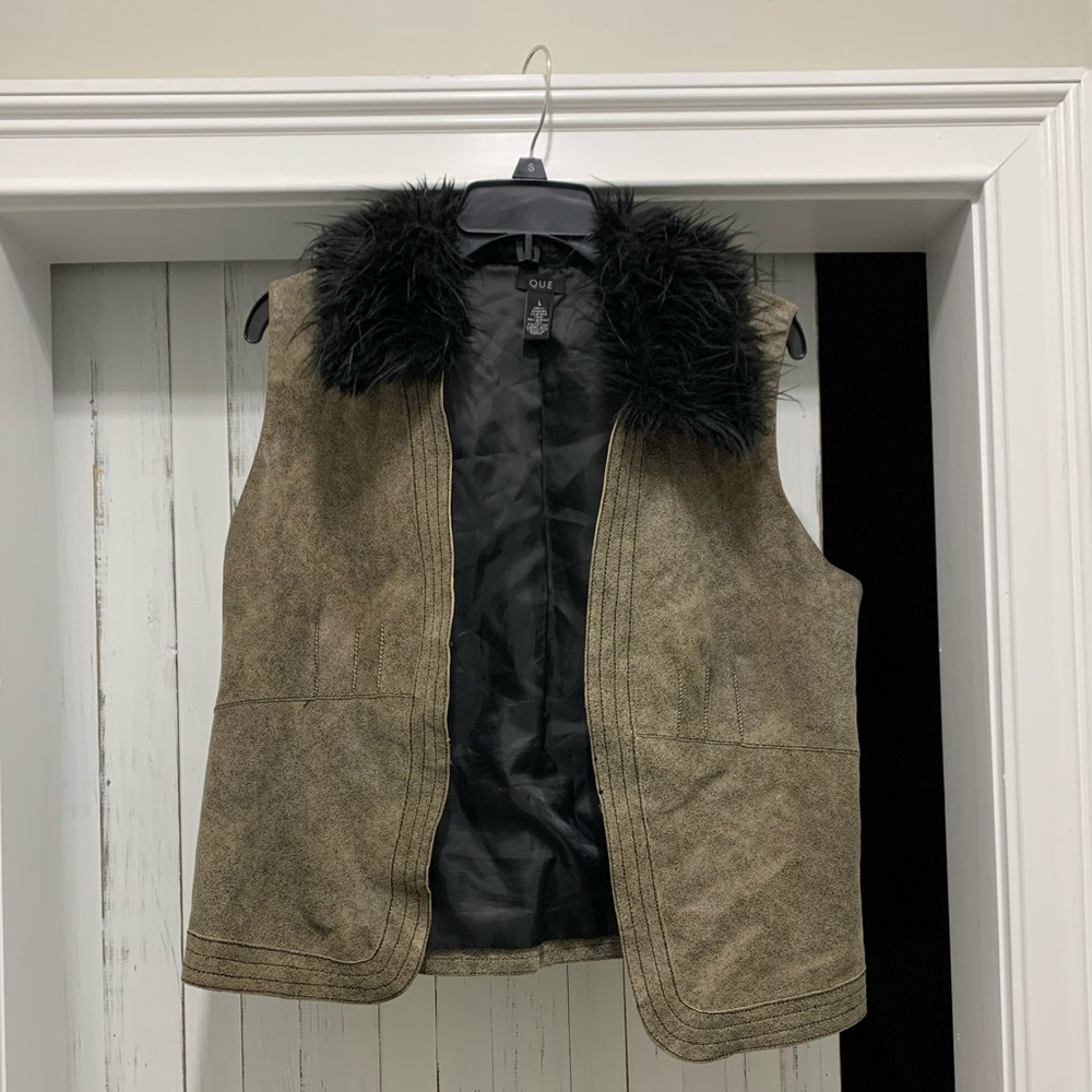 NWOT Genuine Leather Vest with Fur Collar